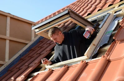 Pose de fenêtres de toit Velux aux Baux-Sainte-Croix